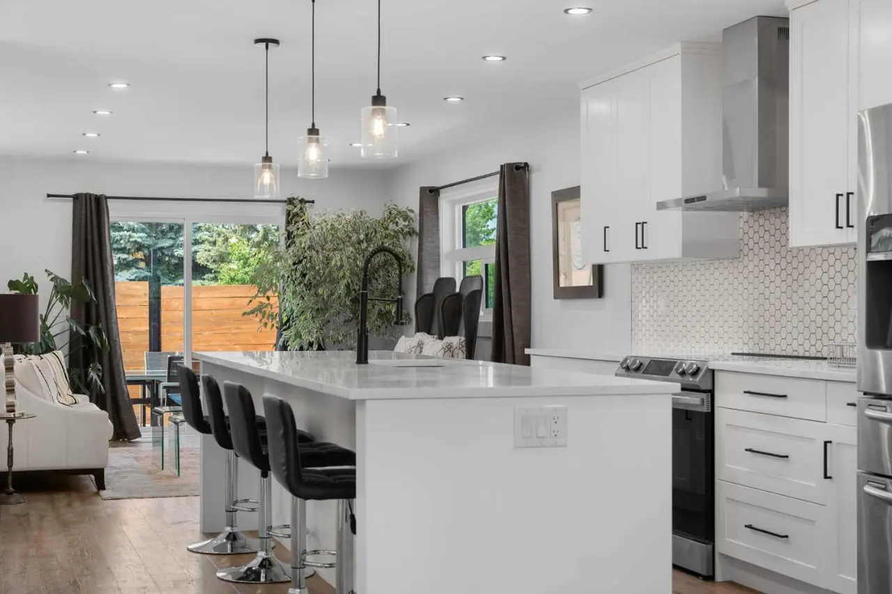 49 Sunlake Road SE