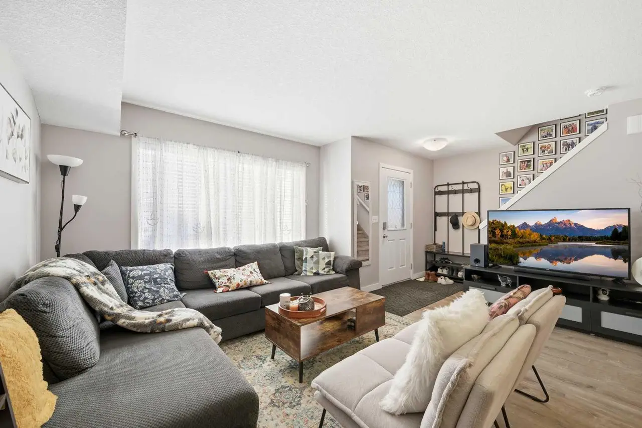903, 250 Sage Valley Road NW