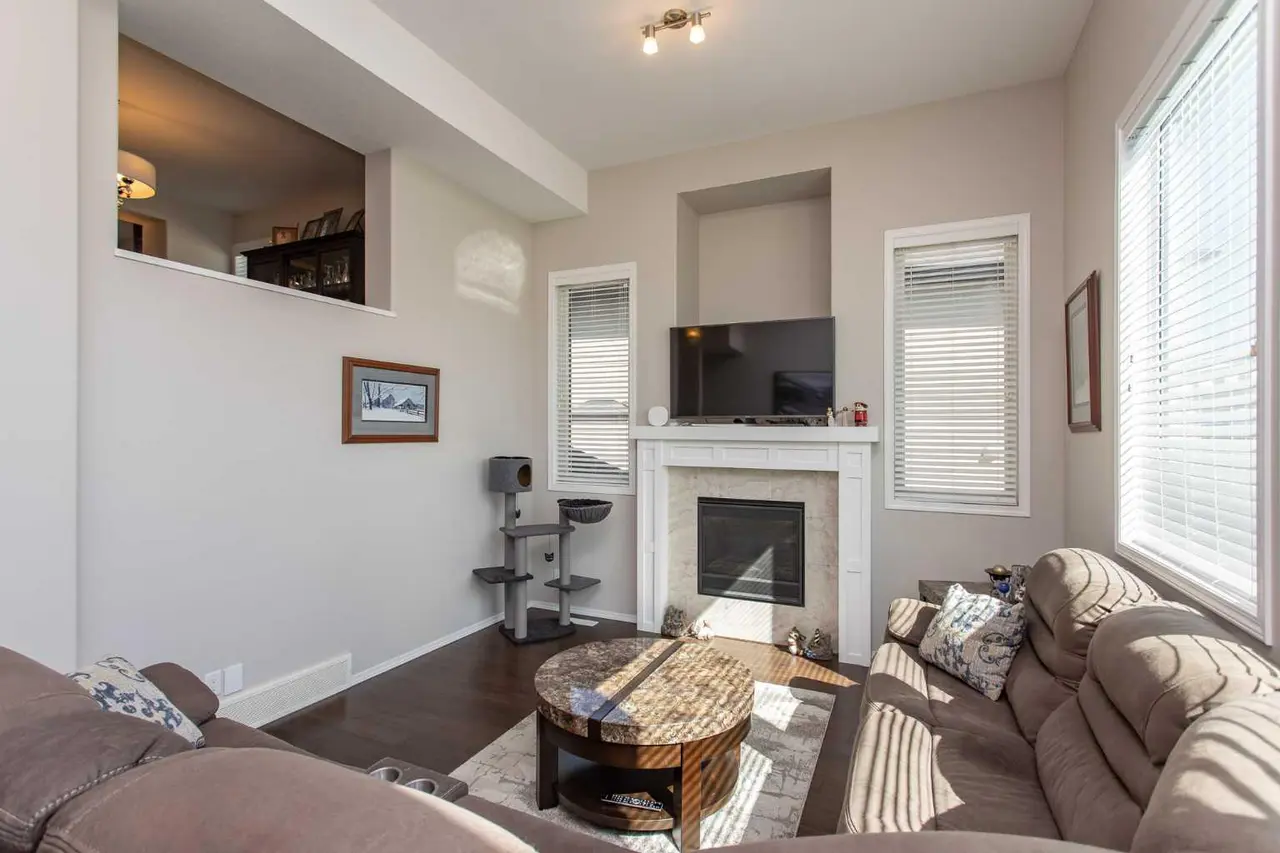 601, 339 Viscount Drive 