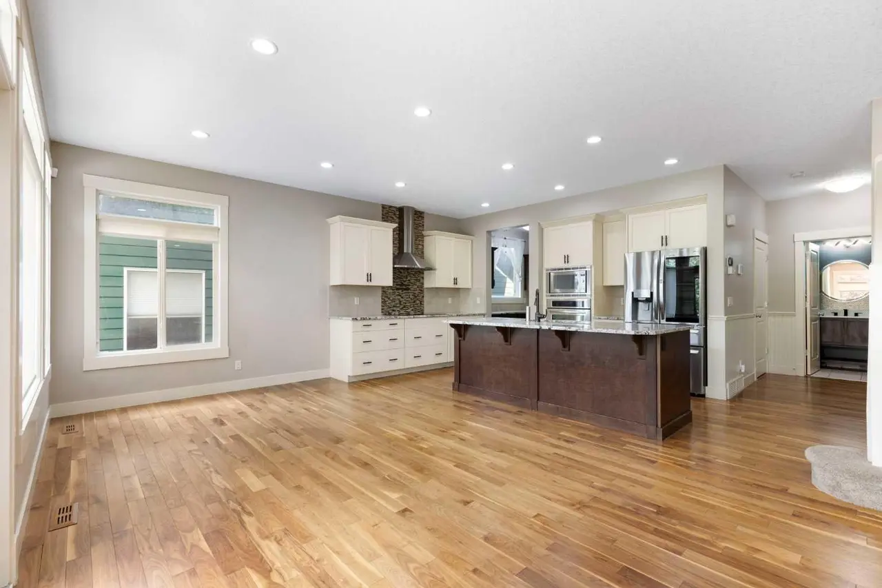 16 Auburn Sound Crescent SE