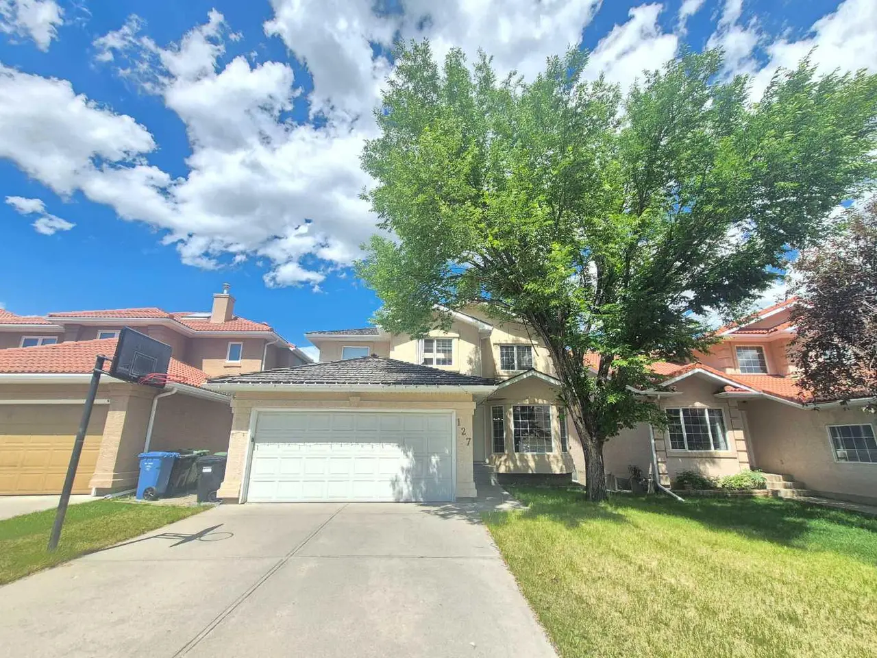 127 Hampstead Circle NW