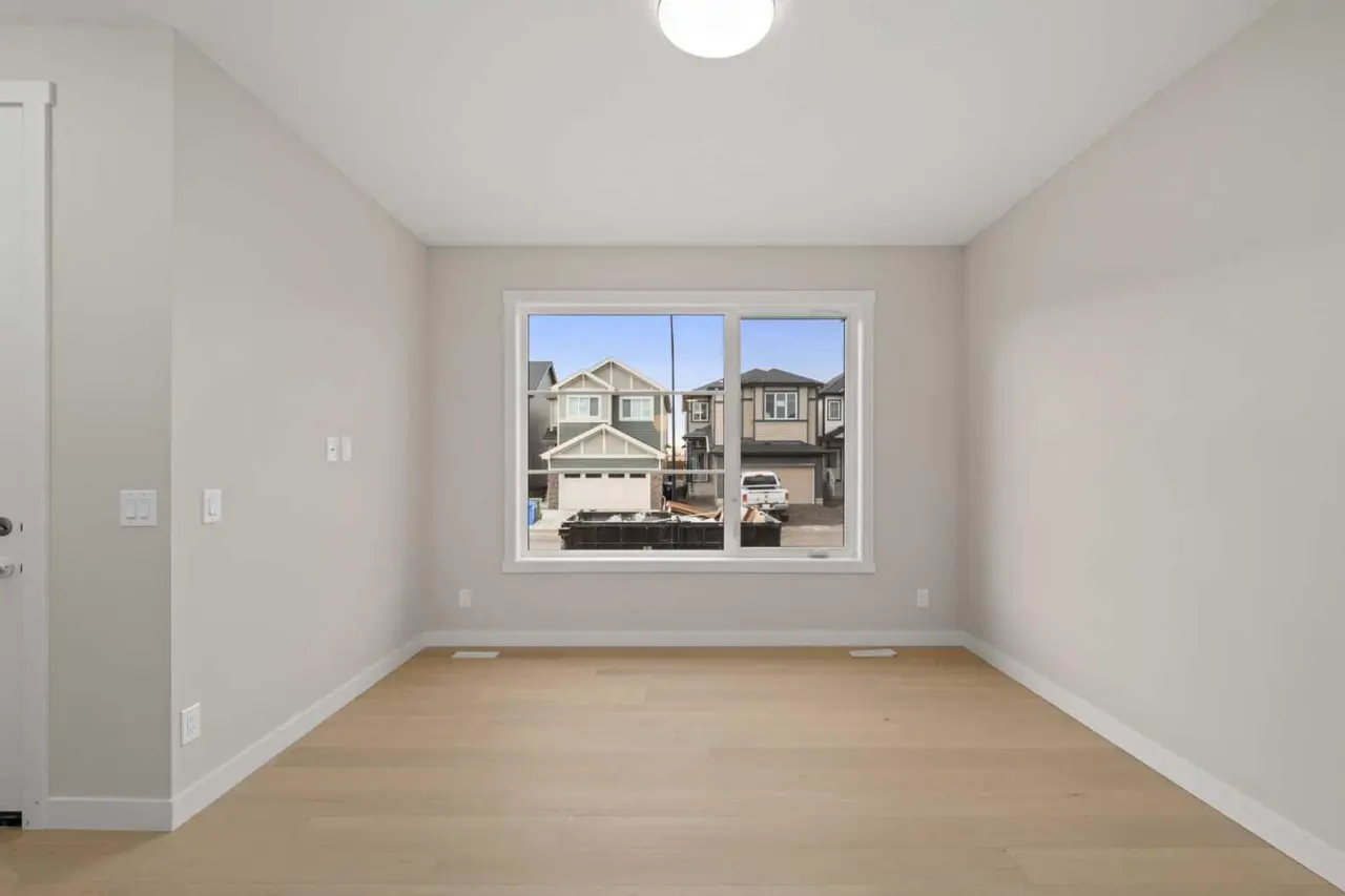 102 Sora Gardens SE