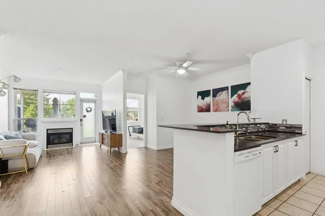2126, 1010 Arbour Lake Road NW