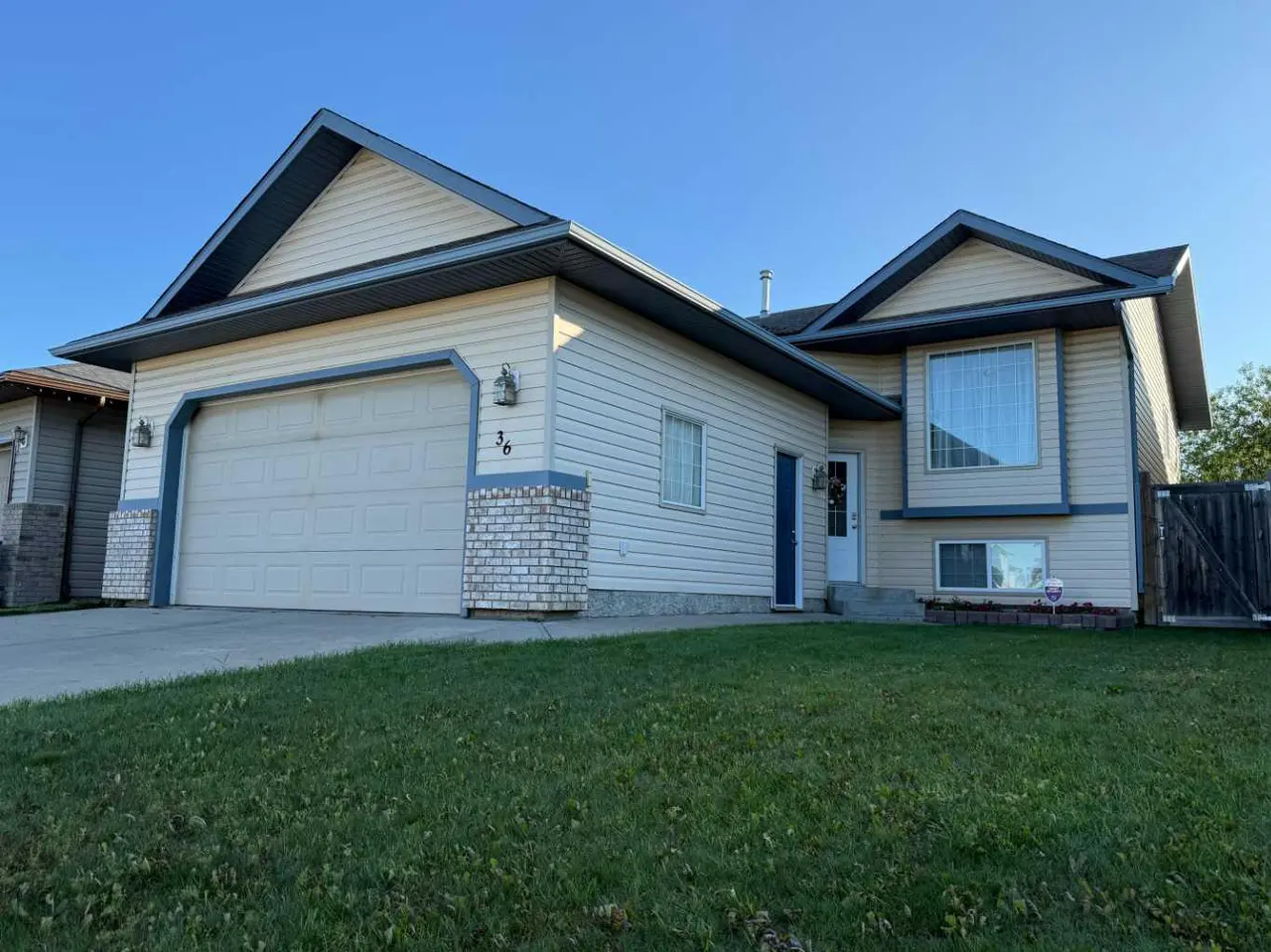 36 Pinnacle Way 