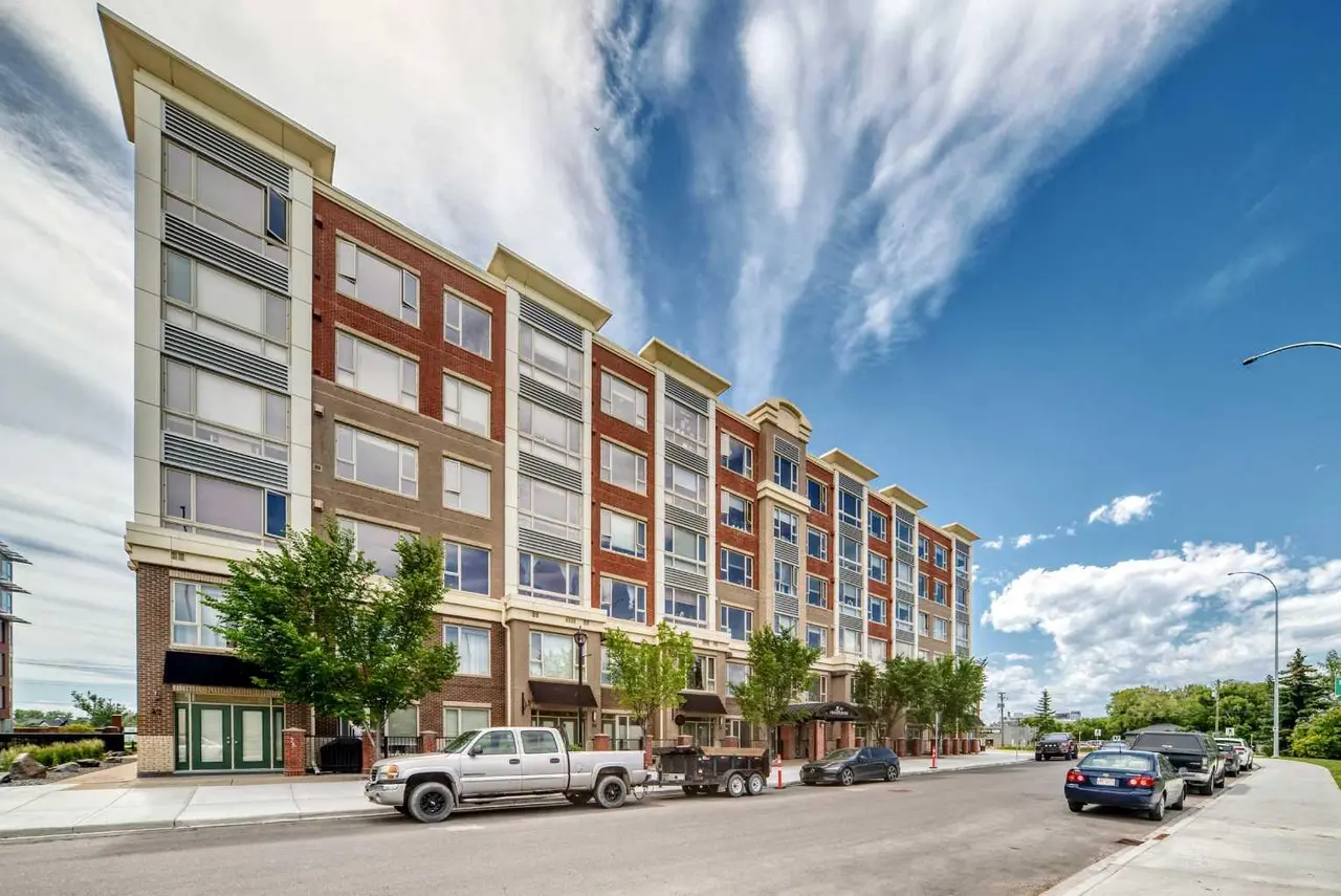 201, 35 Inglewood Park SE