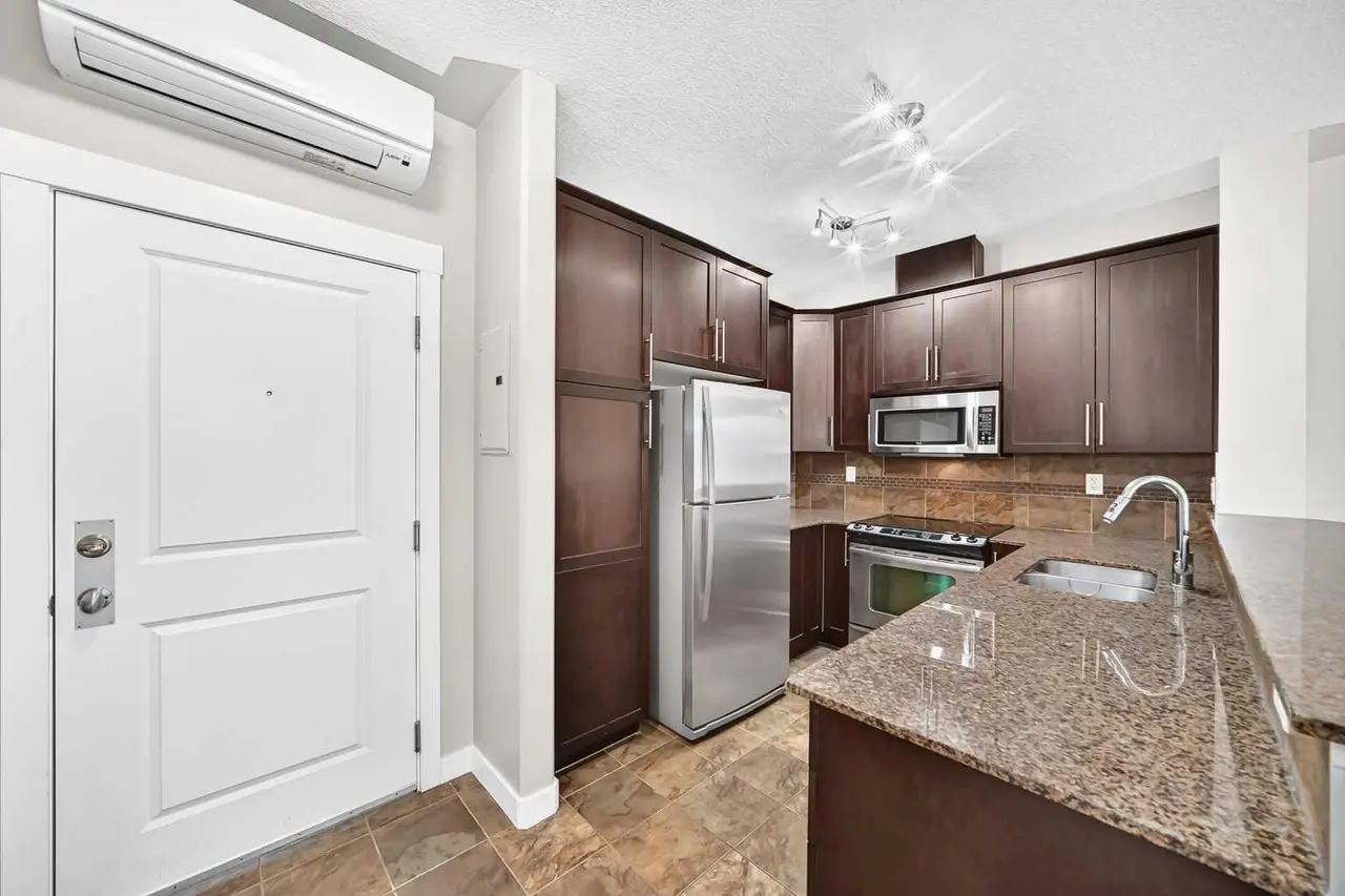201, 35 Inglewood Park SE