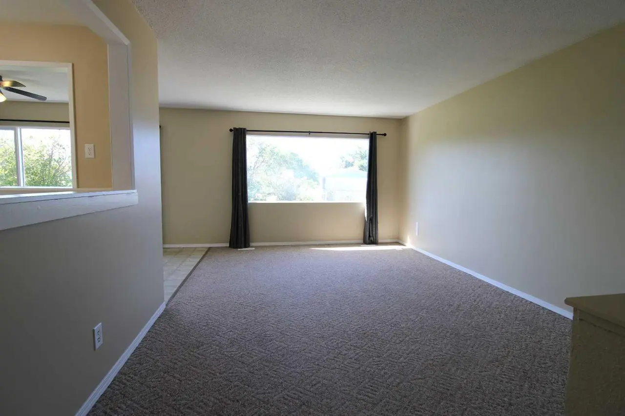9606 115 Avenue 
