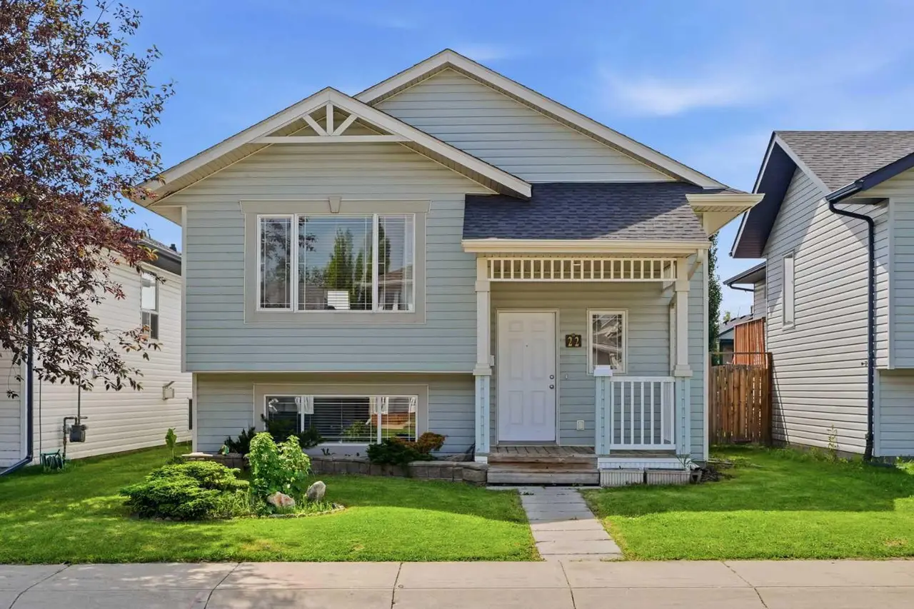 22 Lanterman Close 