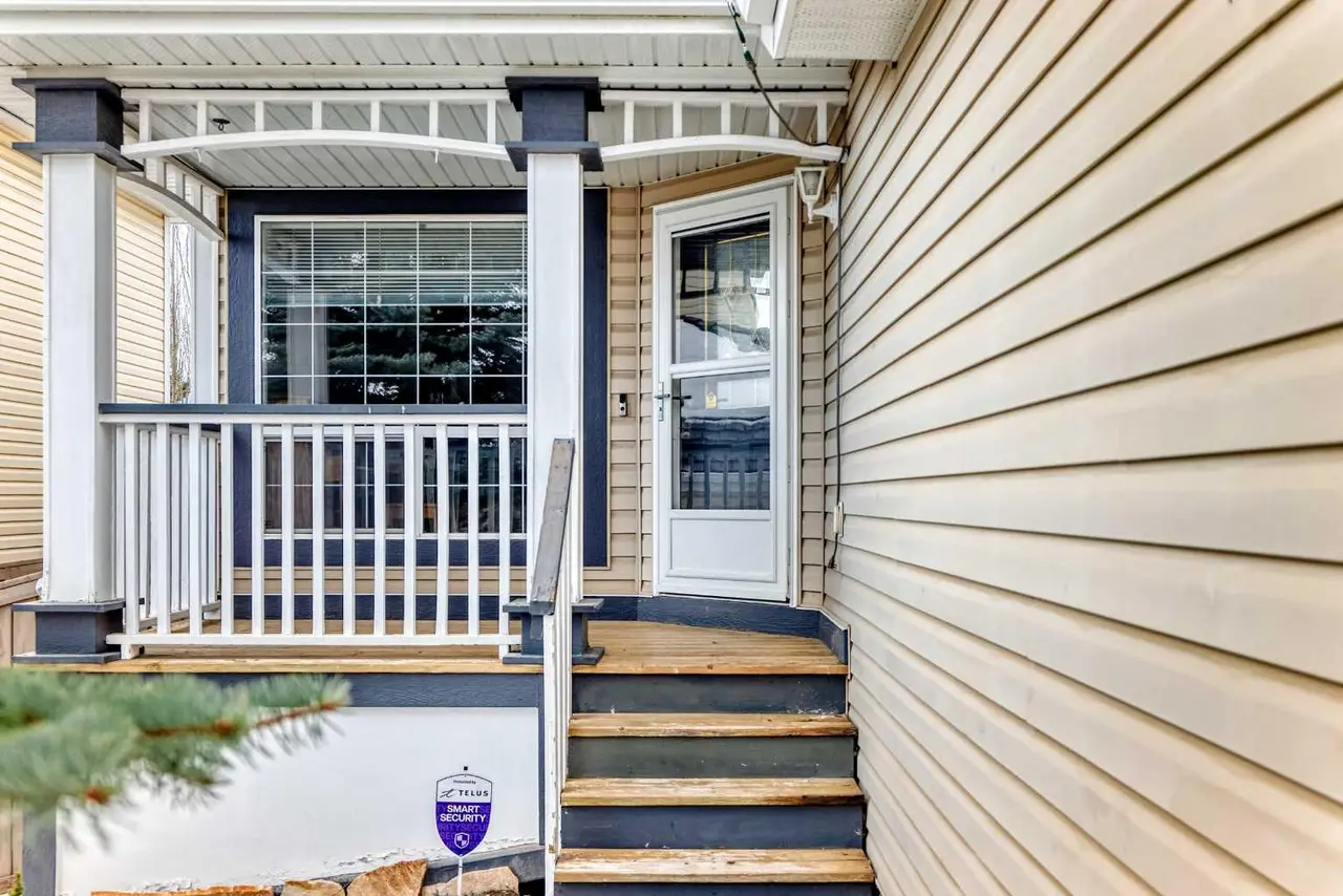 3767 Springbank Drive SW