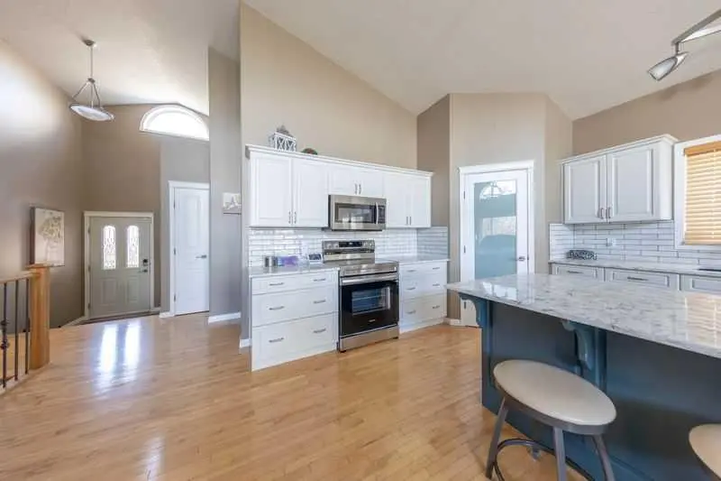 3808, 63A ave Close  