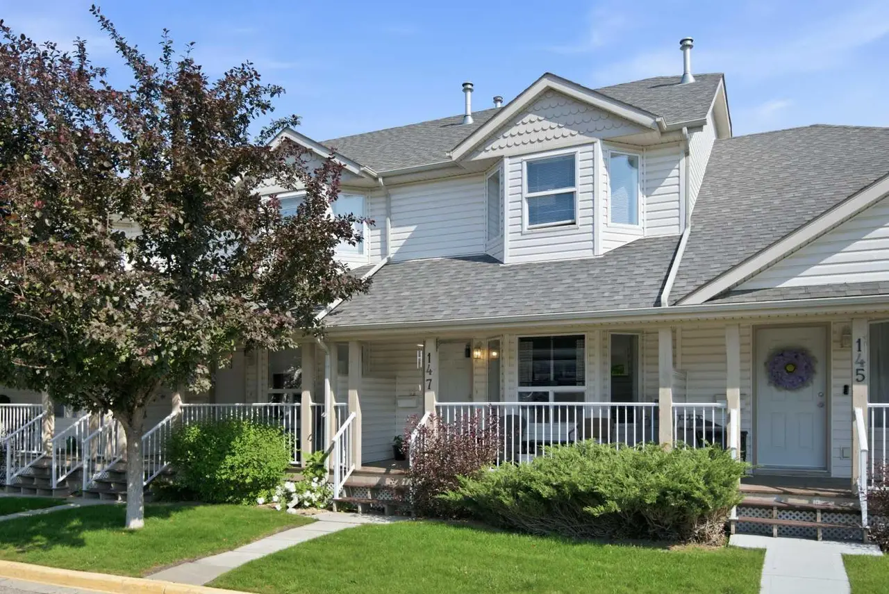 147, 33 Donlevy Avenue