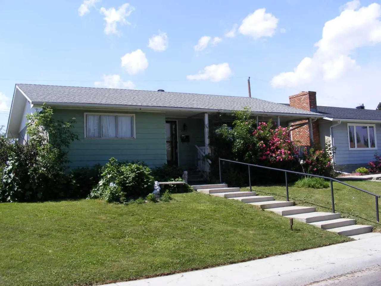 911 Penmeadows Road SE