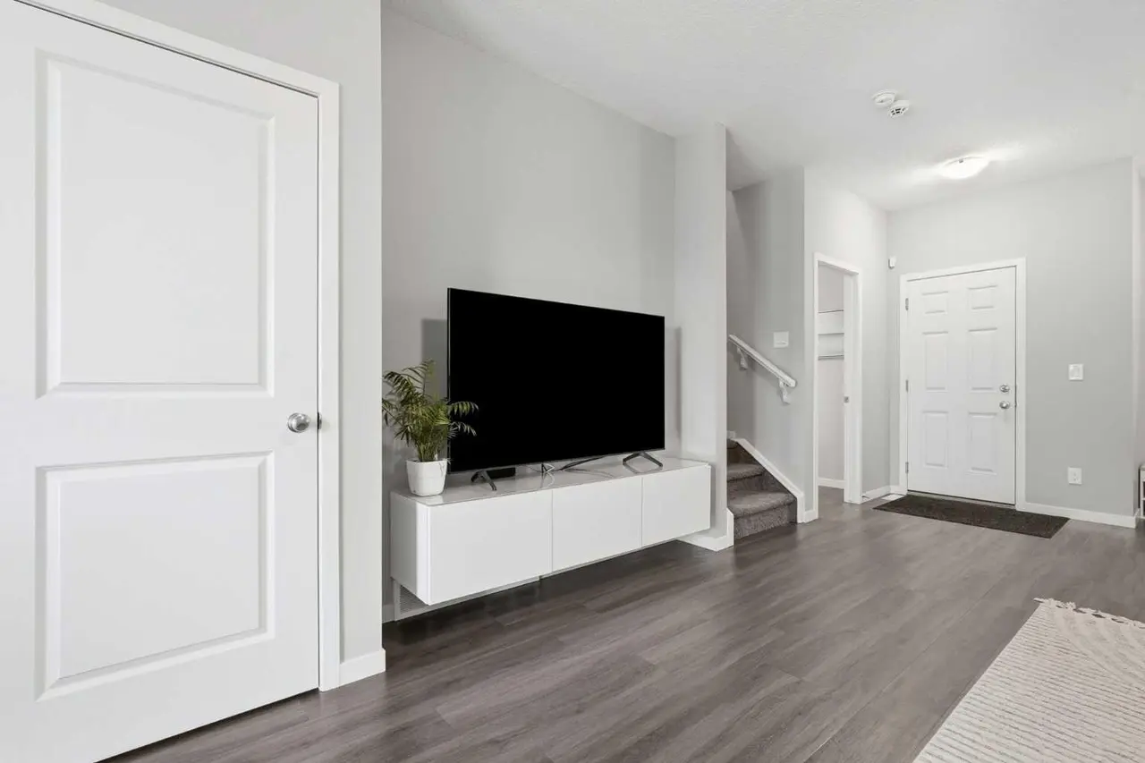 15 Cranbrook Terrace SE