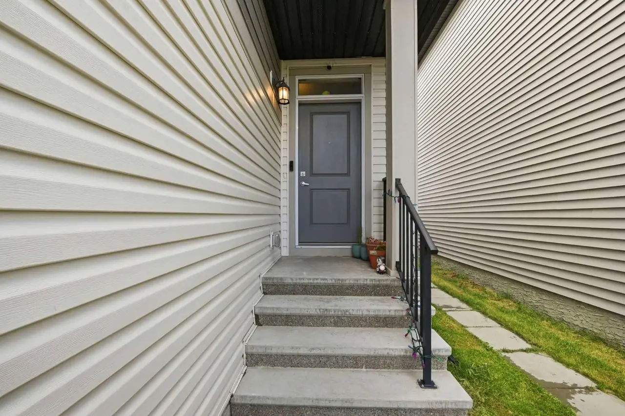 232 Cornerbrook Common NE