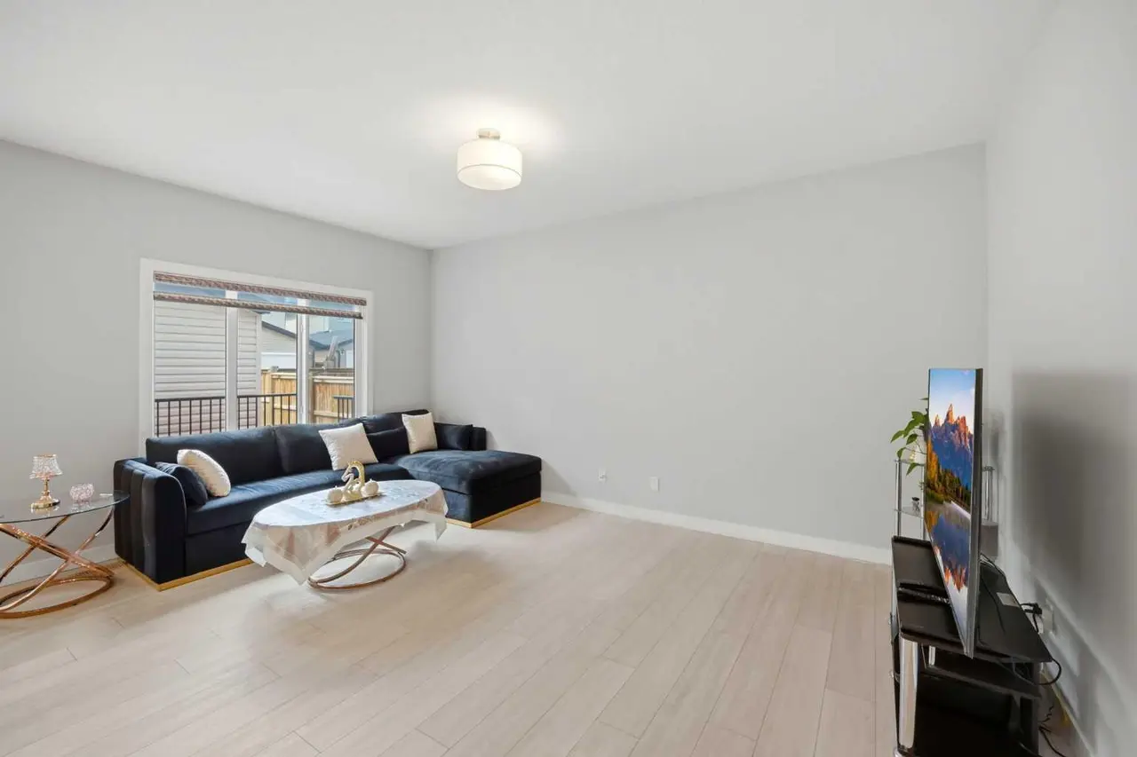 232 Cornerbrook Common NE