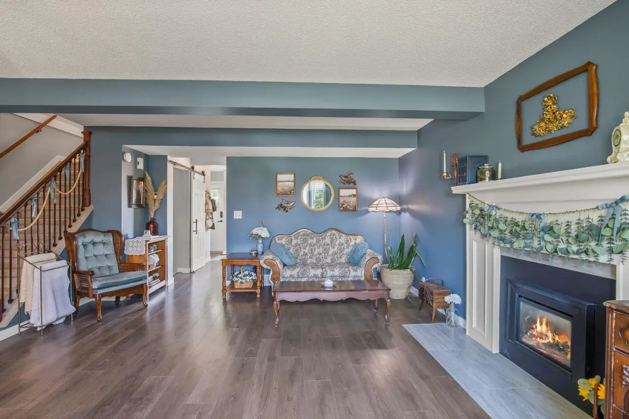 47 Ellenwood Drive 