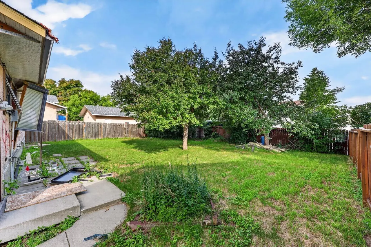 256 Pinemill Road NE