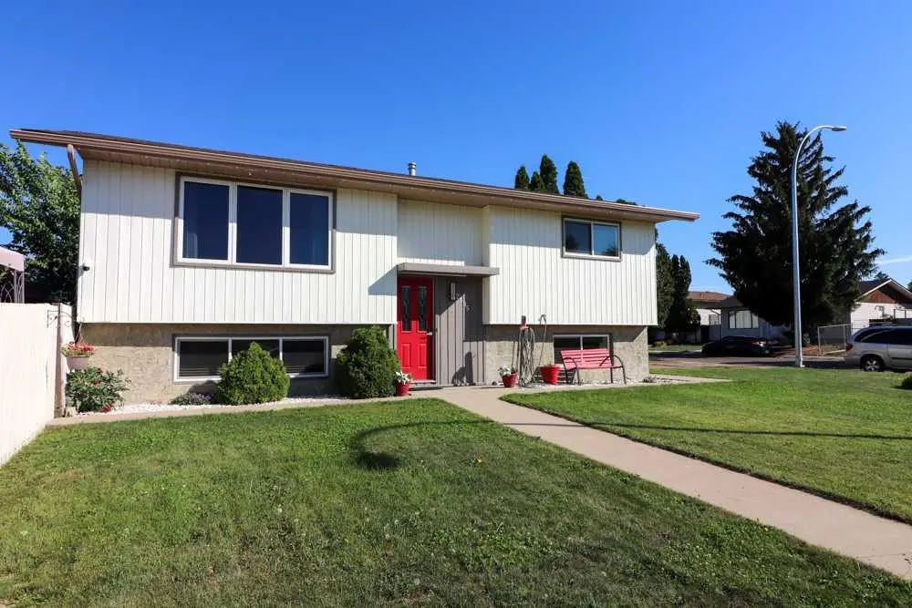 2195 Southview Drive SE