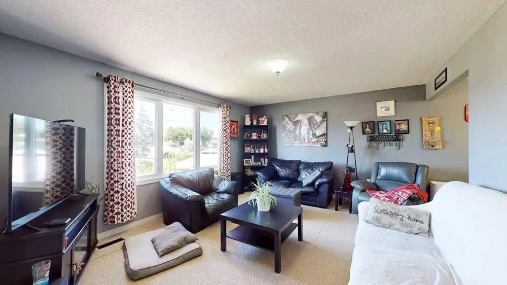 2195 Southview Drive SE