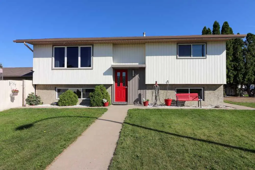 2195 Southview Drive SE