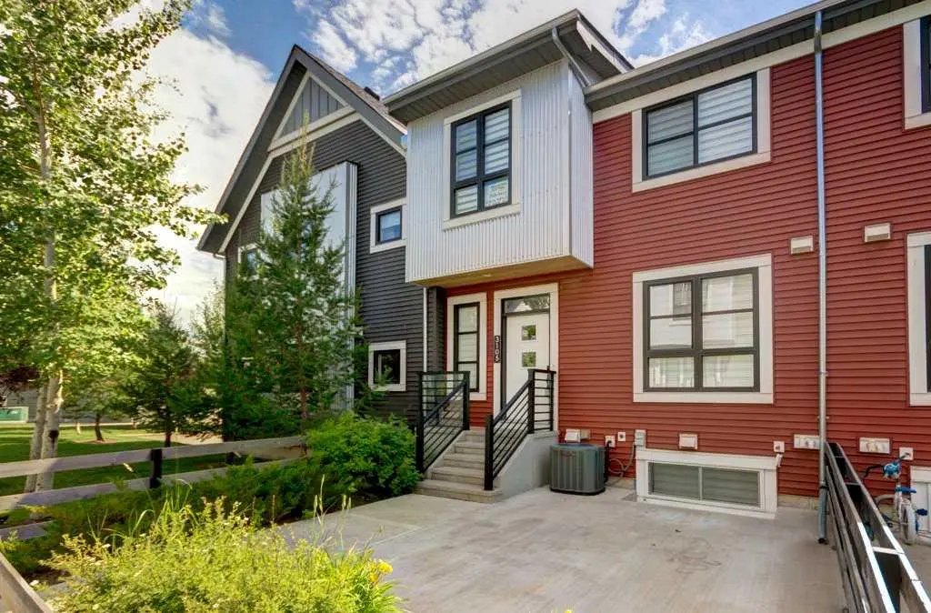 3105, 100 Walgrove Court SE