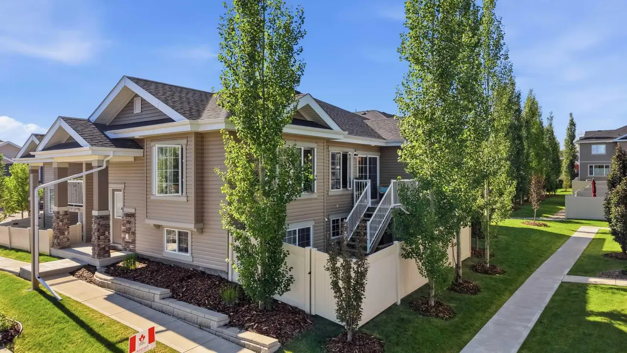 4 Golden Crescent 