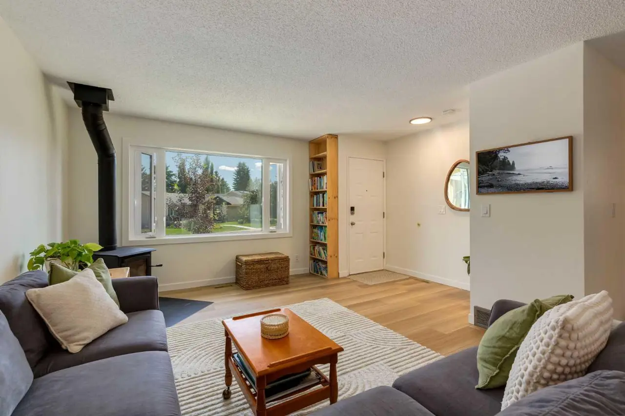 23 Deer Lane Place SE