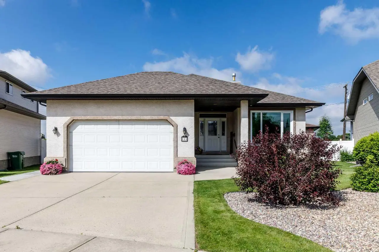 111 Adams Close 