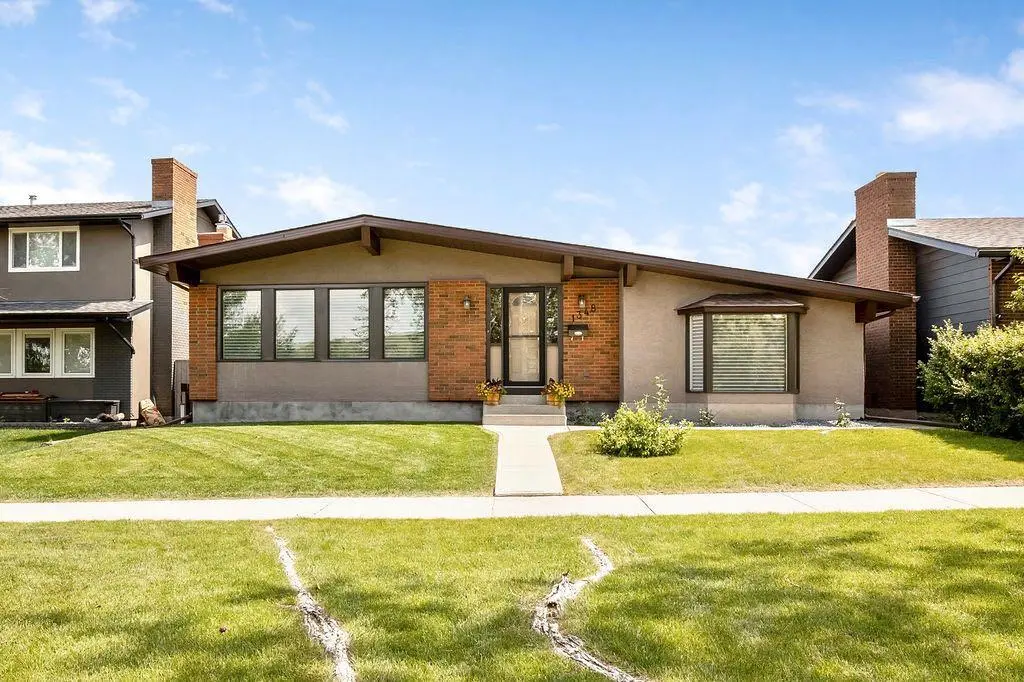 1348 Norfolk Drive NW