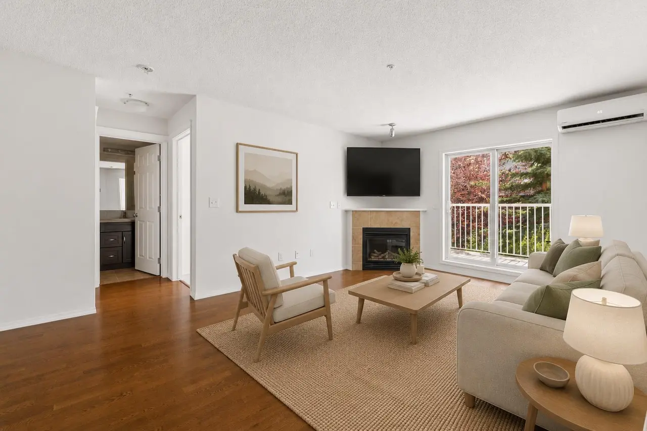 2106, 43 Country Village Lane NE