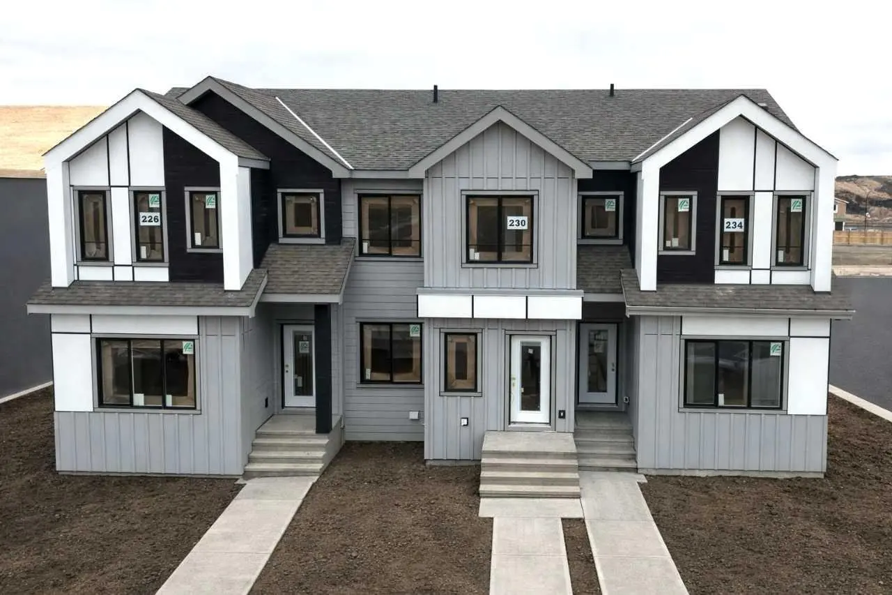 222 Heartwood Parade SE