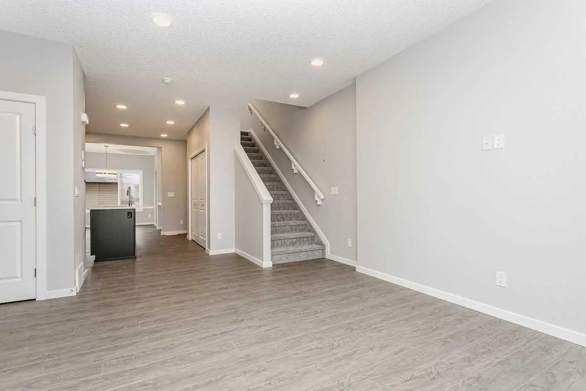 222 Heartwood Parade SE