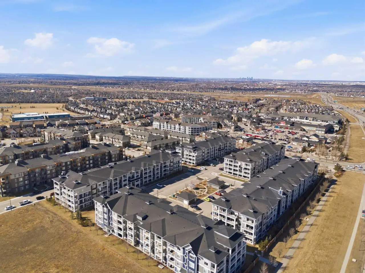 220, 400 Auburn Meadows Common SE