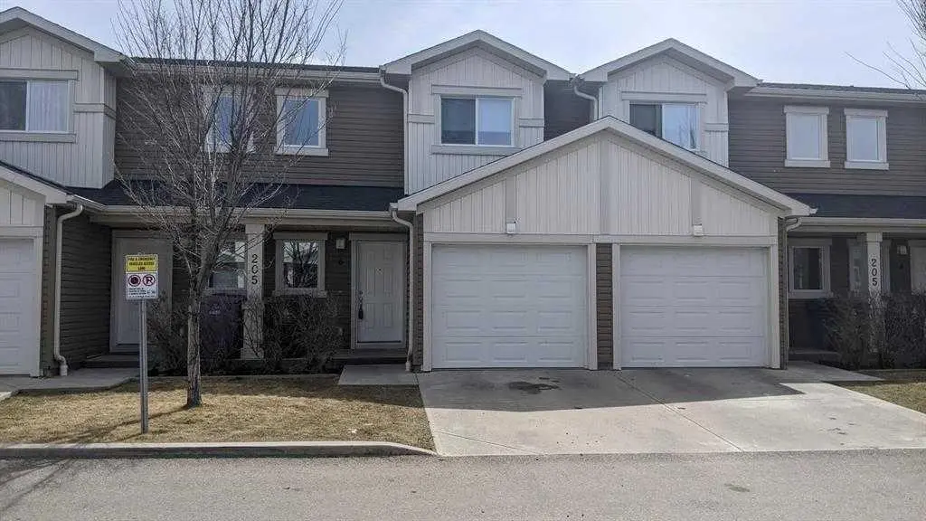 6, 205 Silkstone Road W