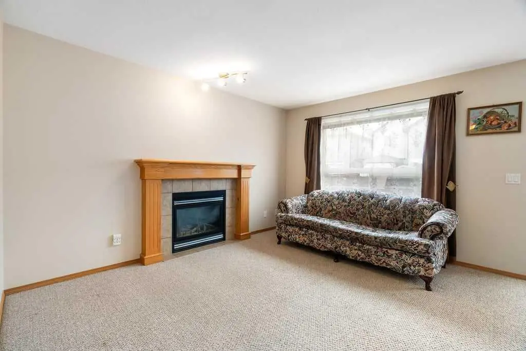 13 Saddlecrest Green NE