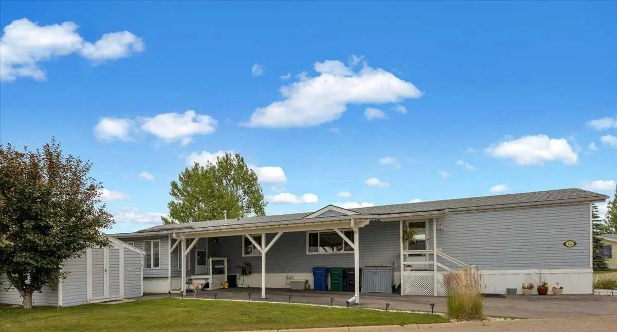 62, 99 Arbour Lake Drive  