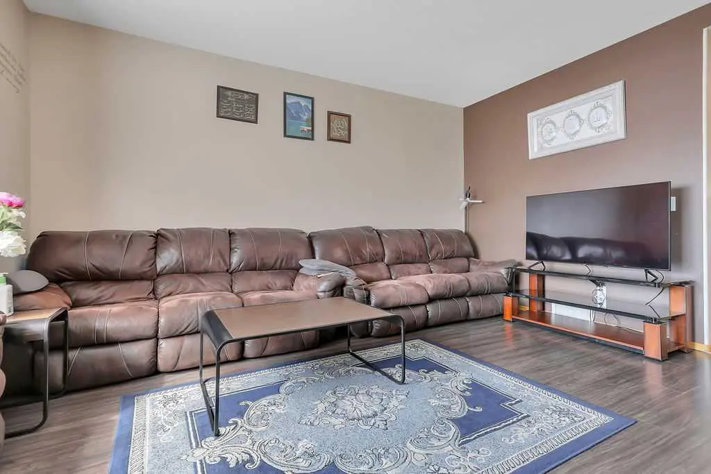 49 Abel Close 