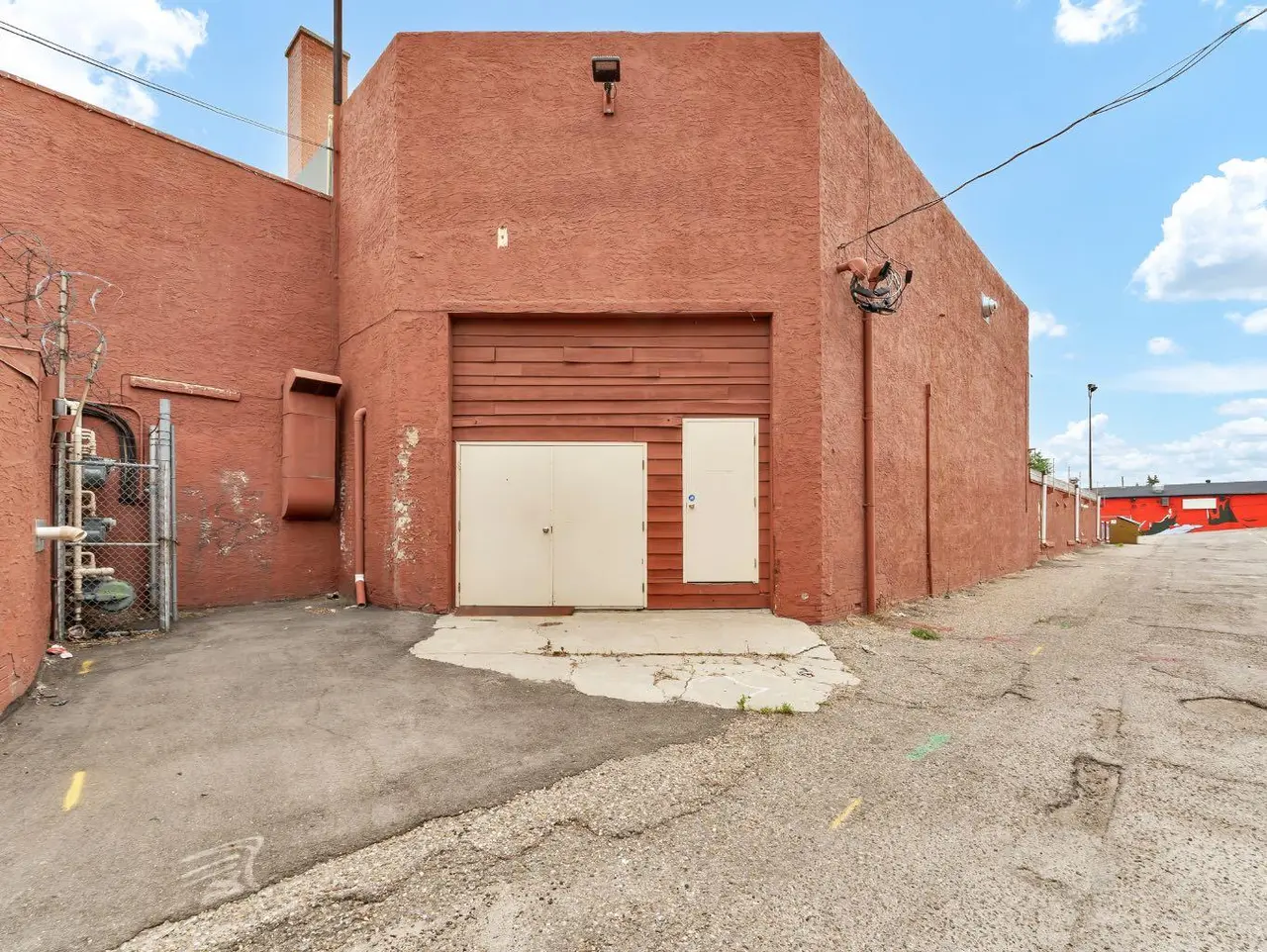 Upstairs, 410 South Railway Street SE