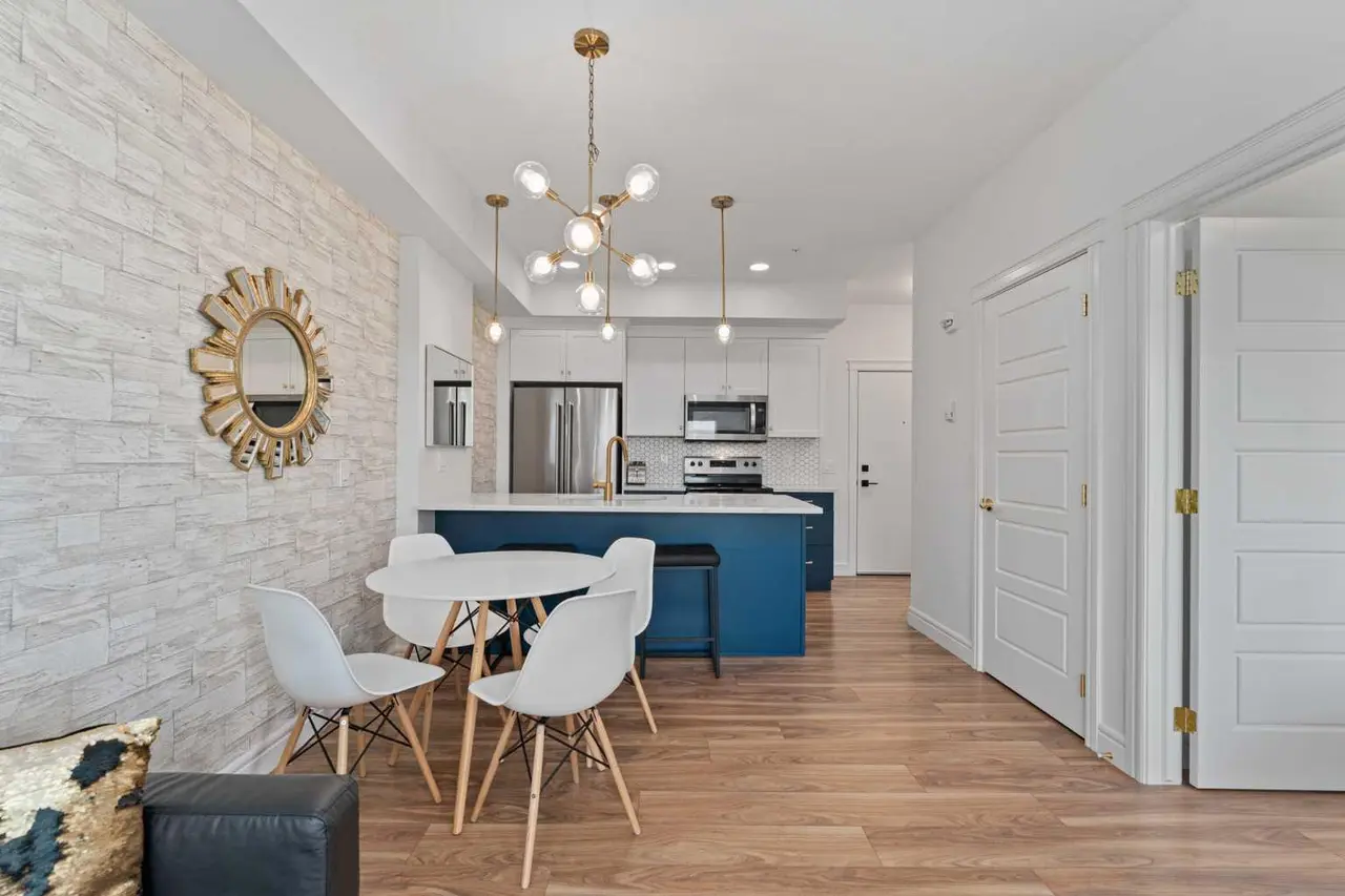 216, 19661 40 Street SE