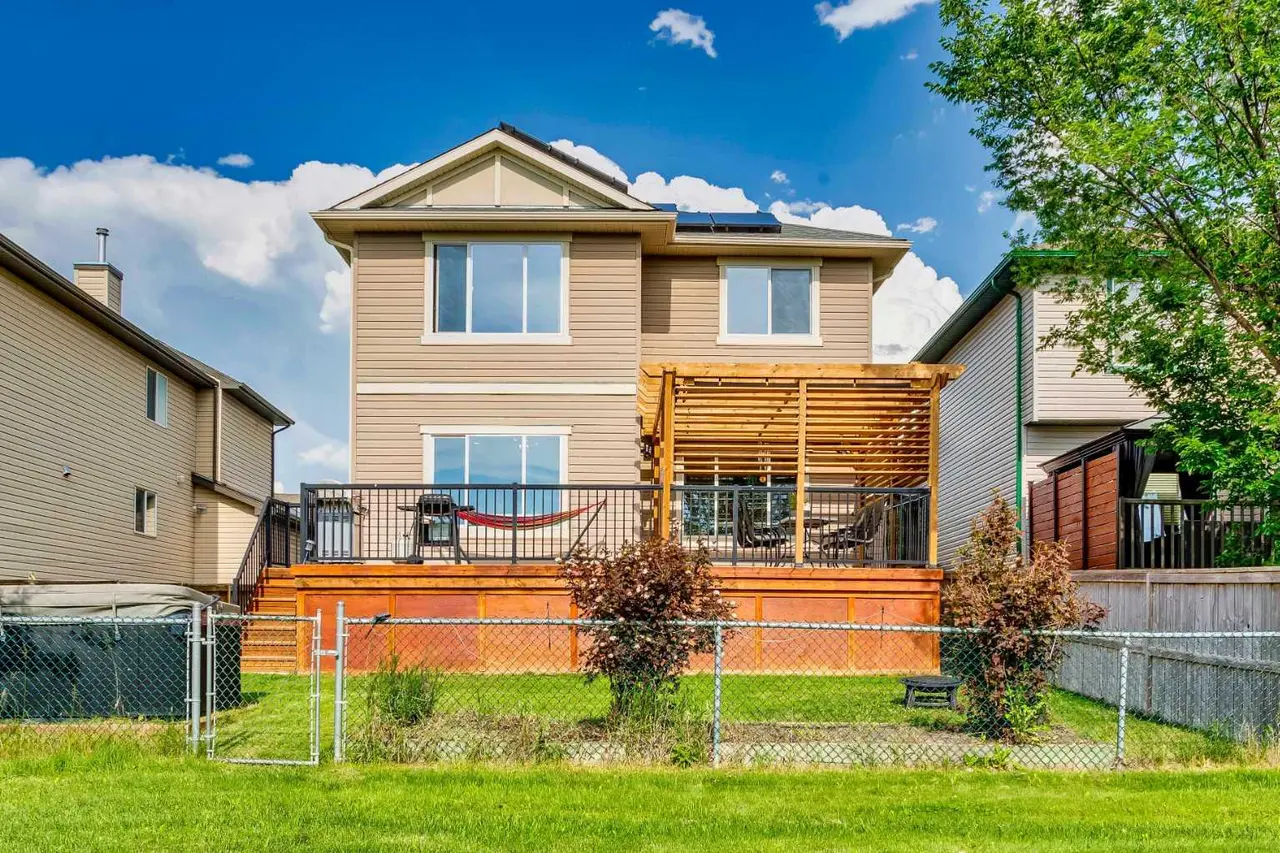 1925 Luxstone Park SW