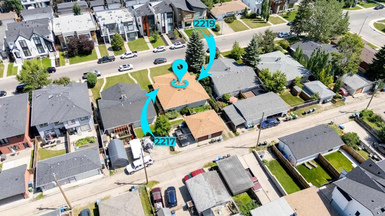 2217 & 2219 33 Street SW