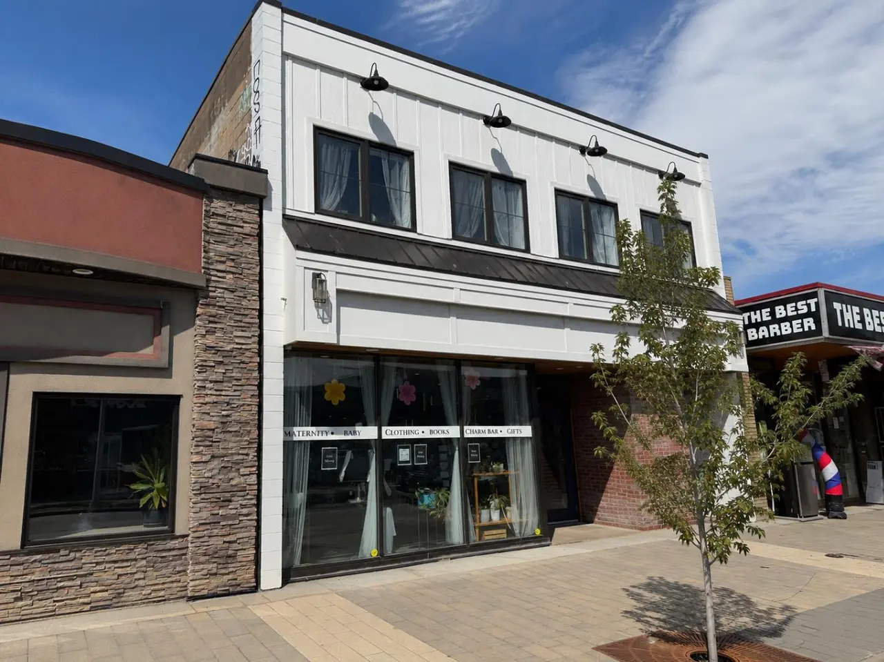 10008 100 Avenue 