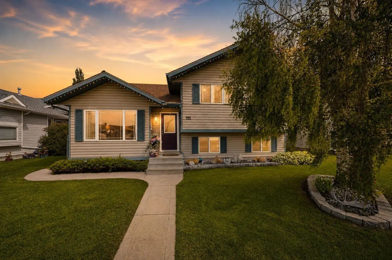 155 Lampard Crescent 