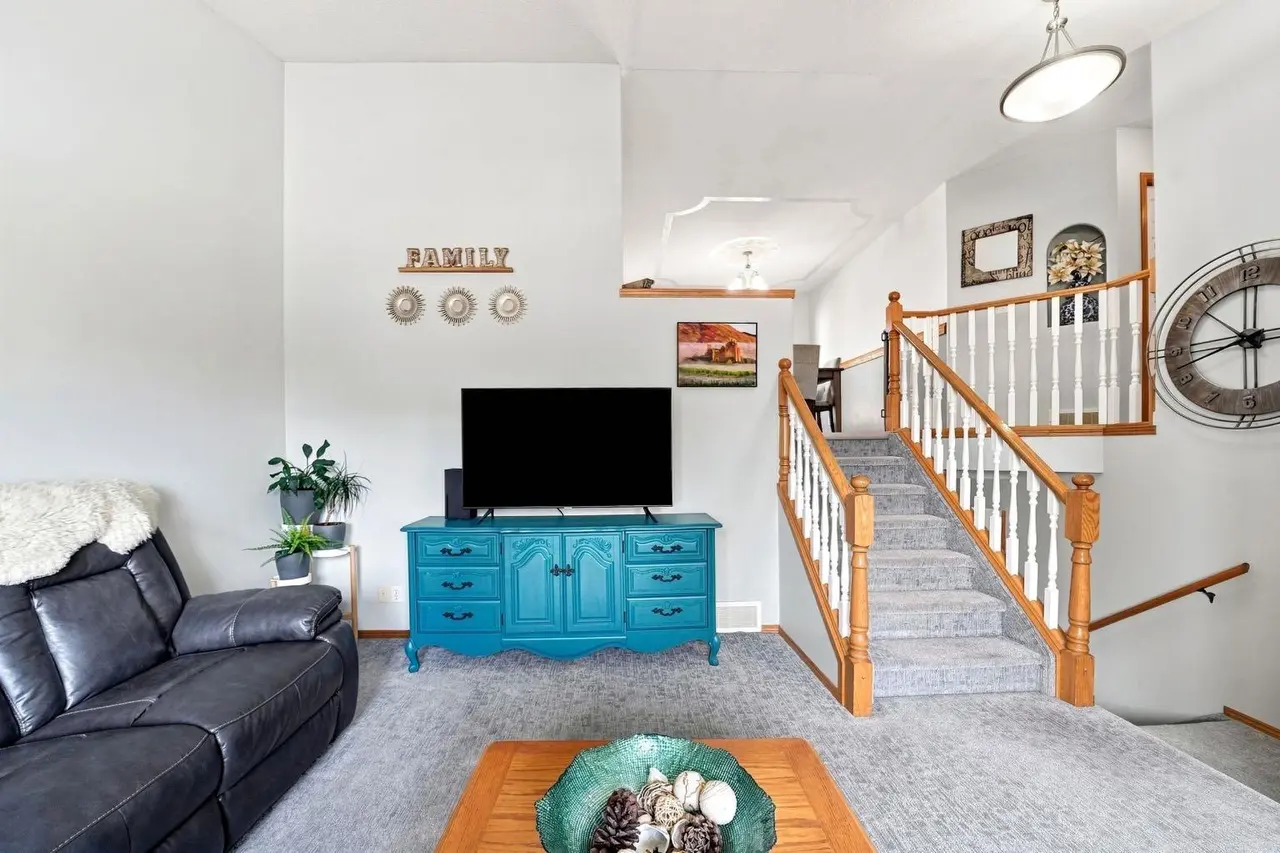 155 Lampard Crescent 