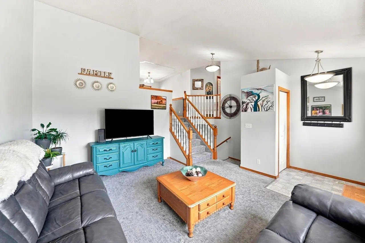 155 Lampard Crescent 