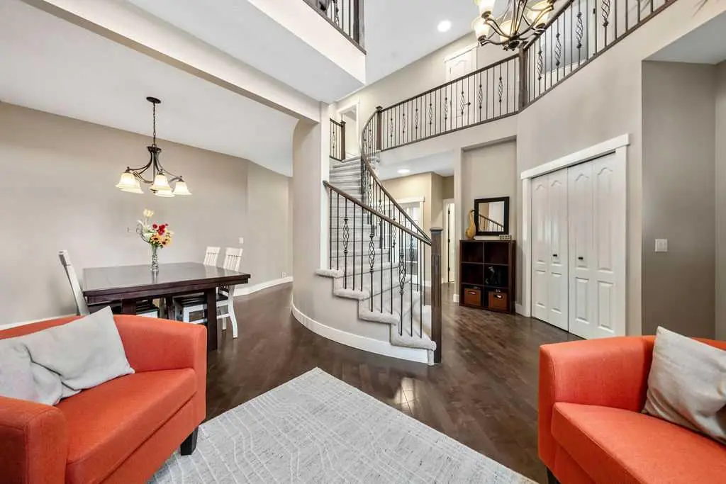 133 Channelside Cove SW