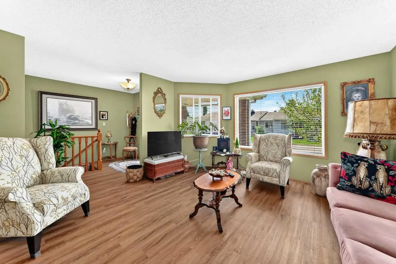 49, 2821 Botterill Crescent 