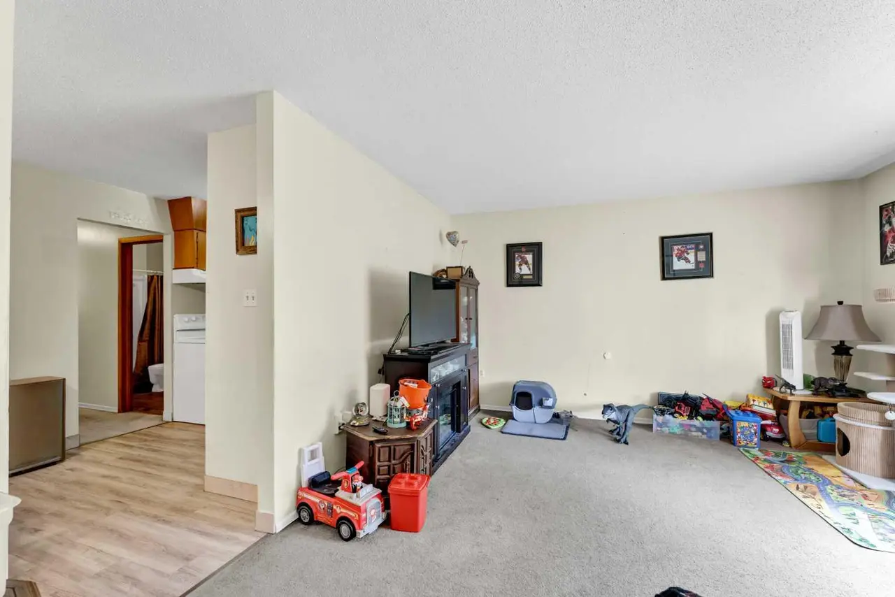 662/664 1 Street SW