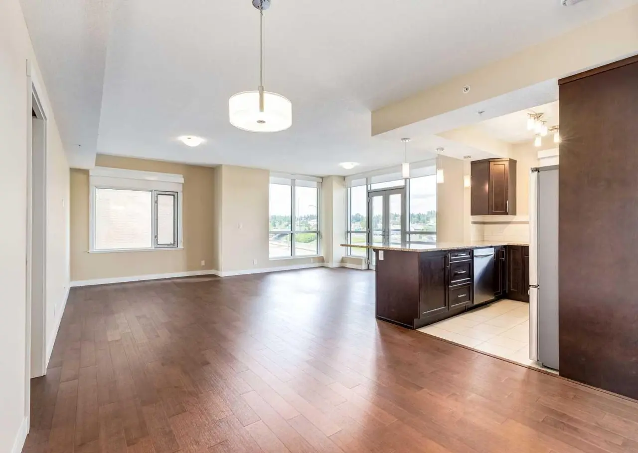 408, 32 Varsity Estates Circle NW