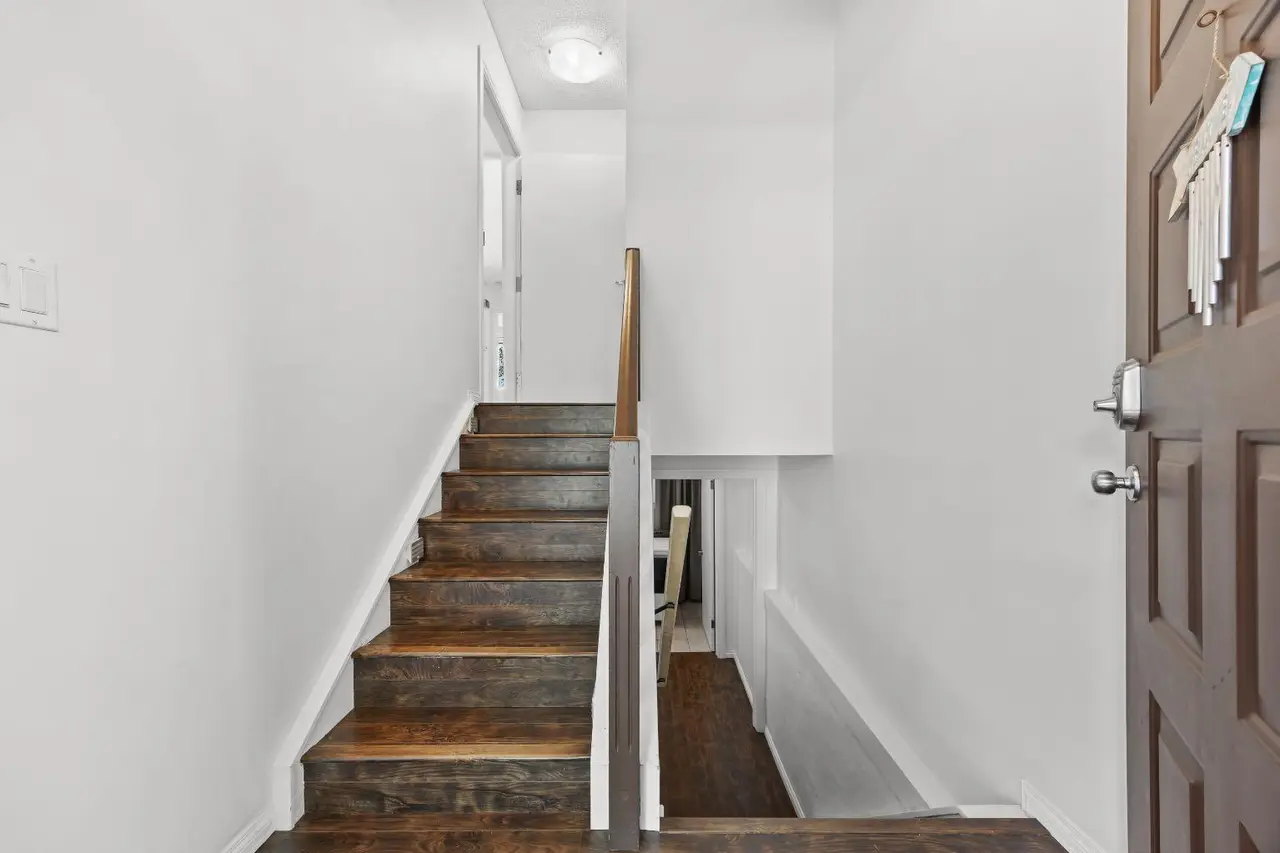 28 Templegreen Bay NE